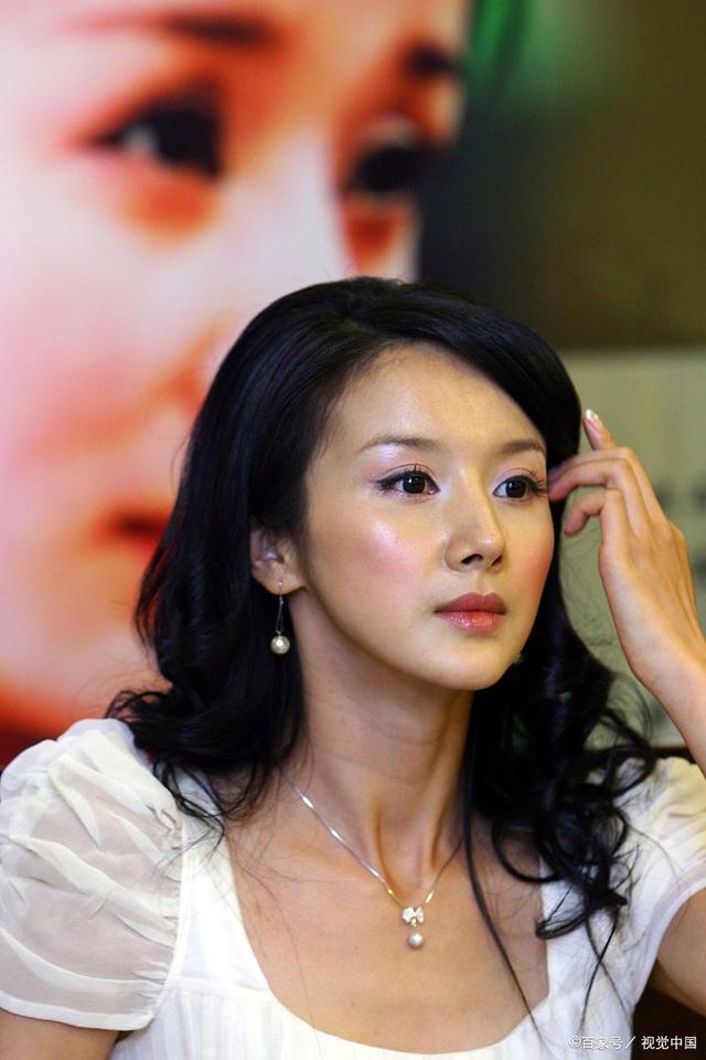 新闻编辑室的凌晨冲刺：当截稿铃响起时